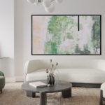 Ambiente Lienzo abstracto en verde musgo con acento vertical en negro