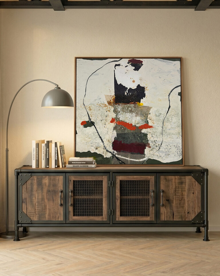 Ambiente Obra abstracta en técnica mixta con silueta totémica en negro y granate